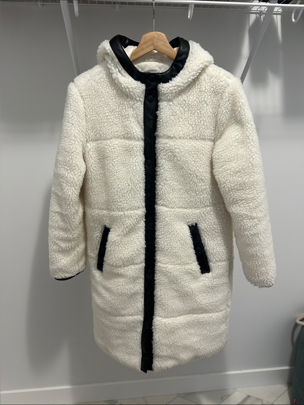 Women’s Sherpa Coat